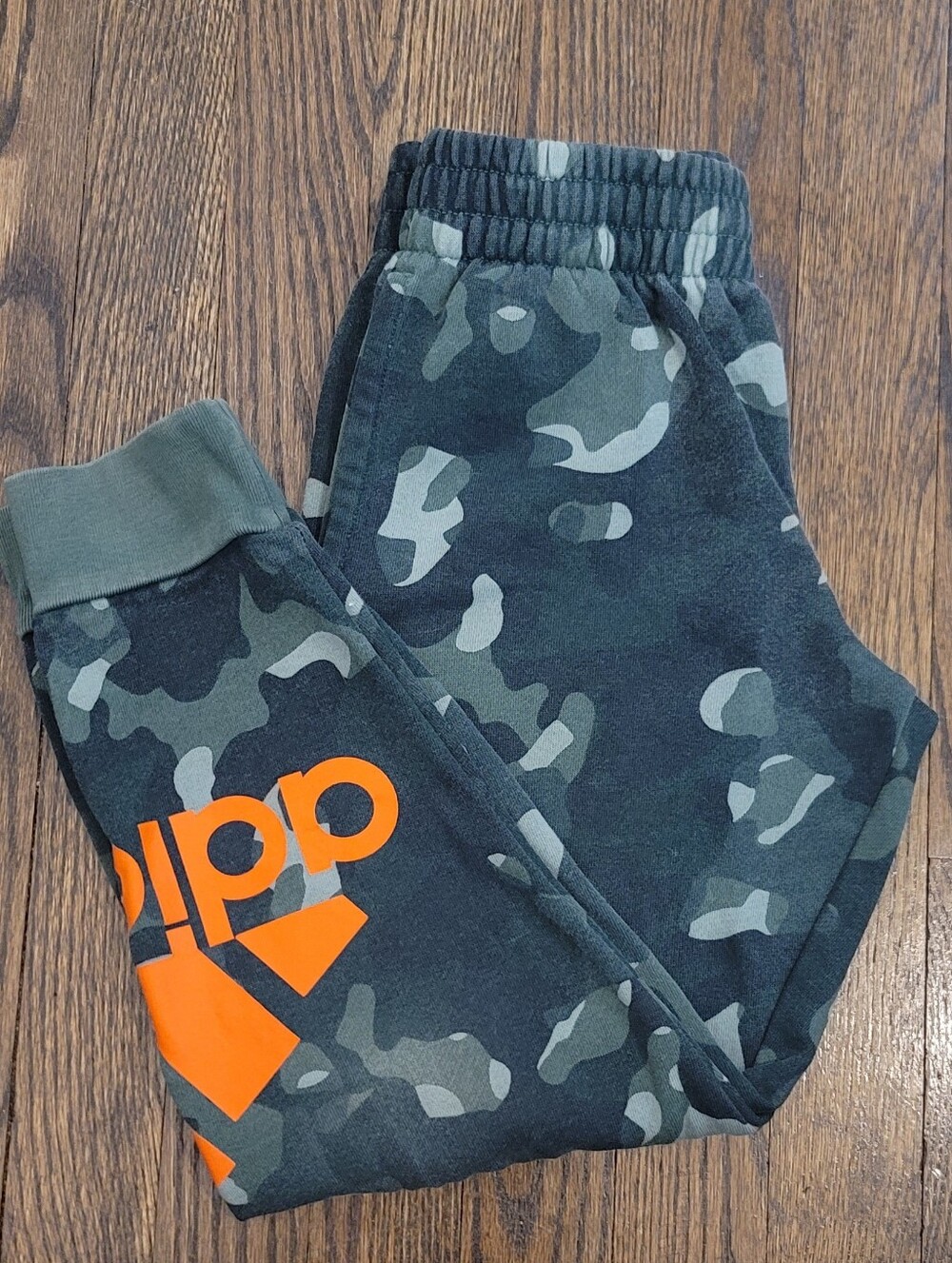 5/$14 Adidas Jogger Size 8
